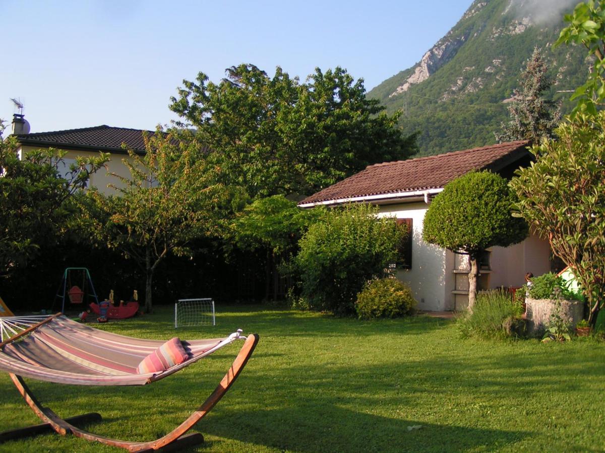 Les Champs Dores Noyarey Luaran gambar