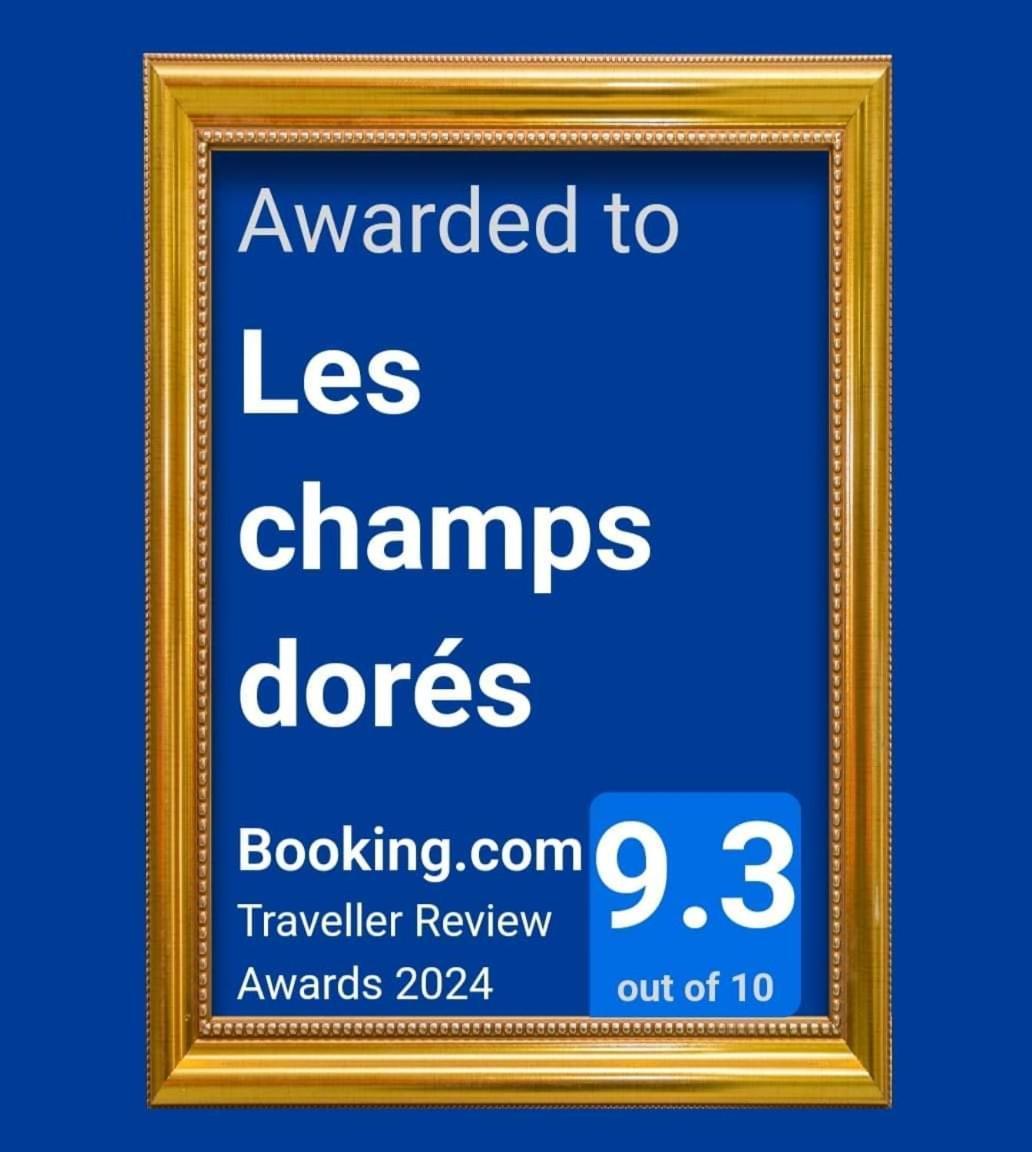 Les Champs Dores Noyarey Luaran gambar